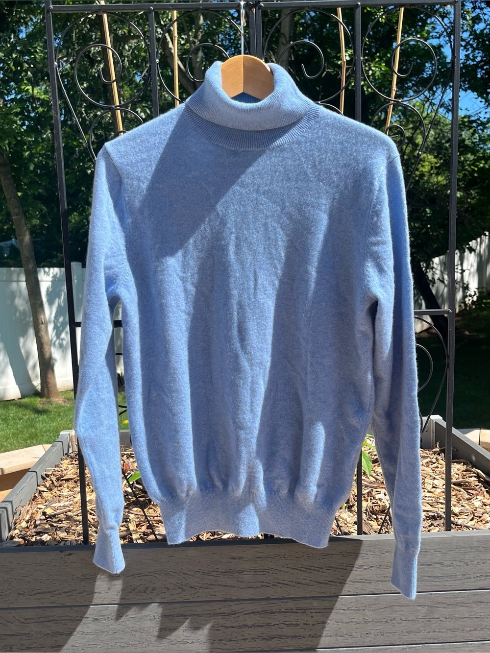 State Cashmere Men’s The Turtleneck Basic Sweater Light Blue Size S Quiet Luxury